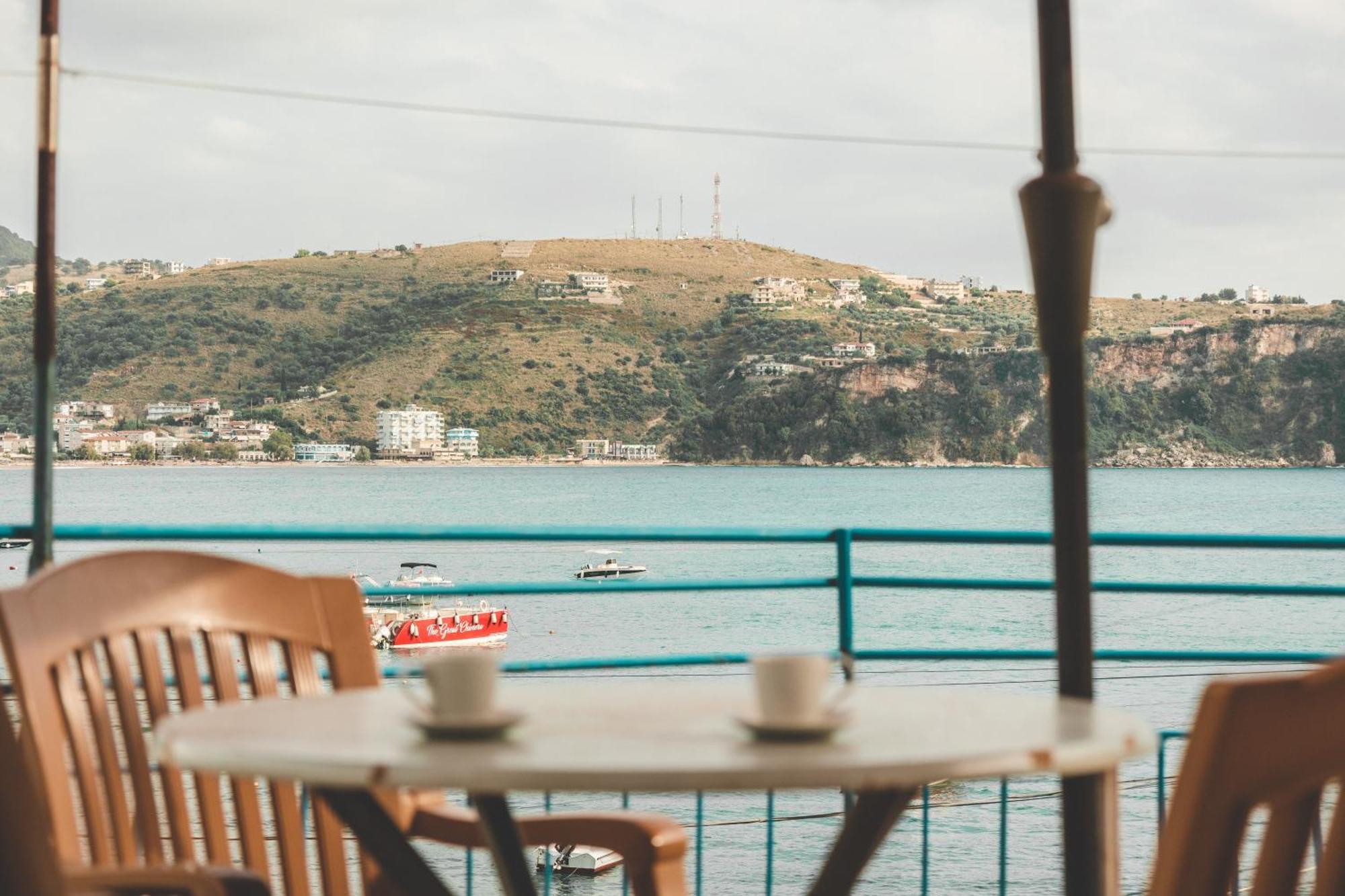 Beachfront Apartment Himarë Dış mekan fotoğraf