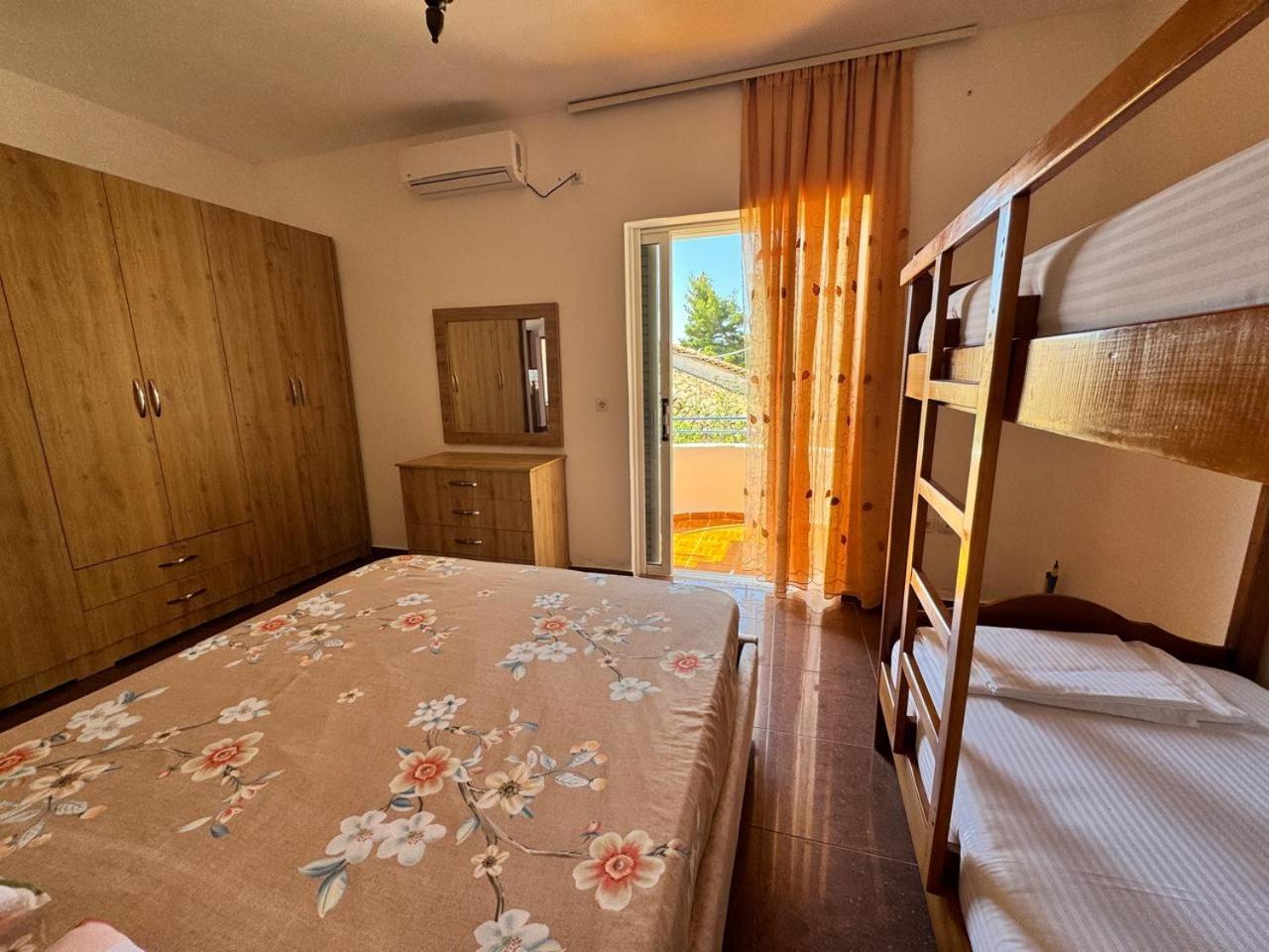Beachfront Apartment Himarë Dış mekan fotoğraf