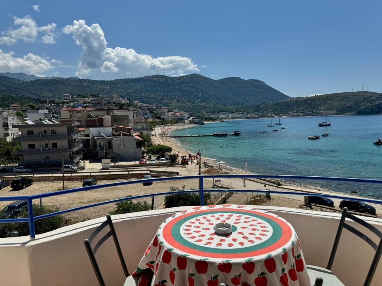 Beachfront Apartment Himarë Dış mekan fotoğraf