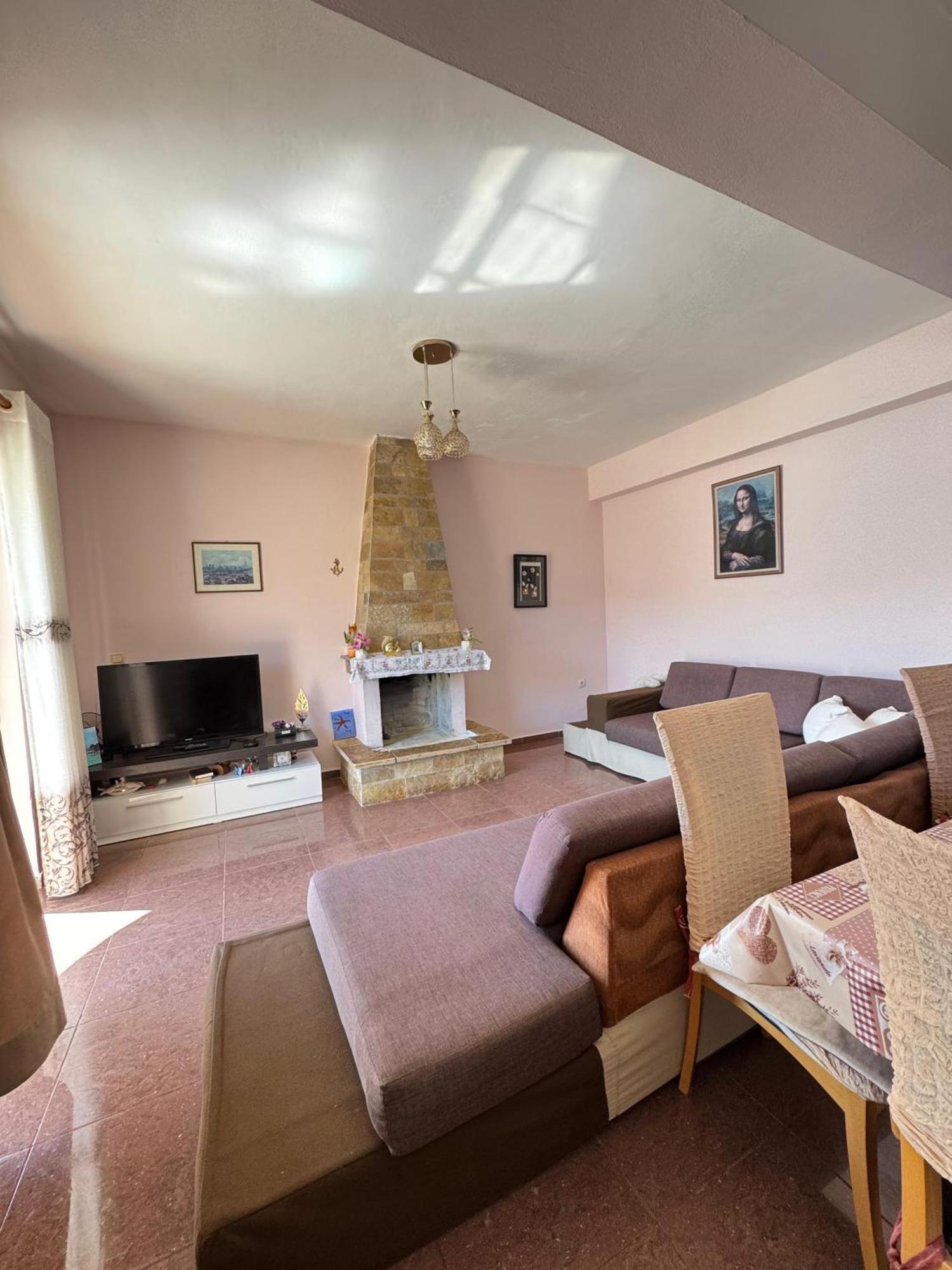 Beachfront Apartment Himarë Dış mekan fotoğraf