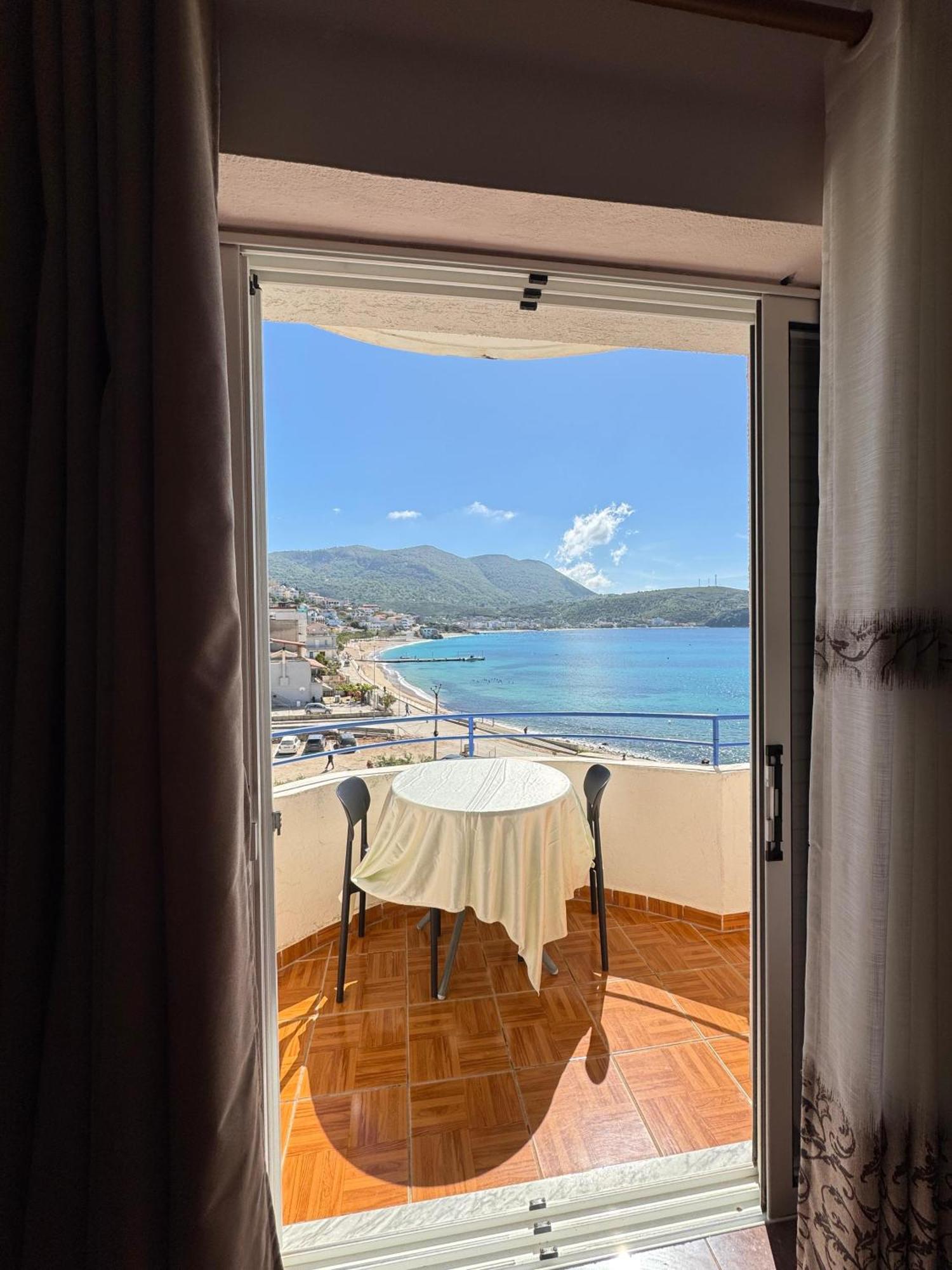Beachfront Apartment Himarë Dış mekan fotoğraf